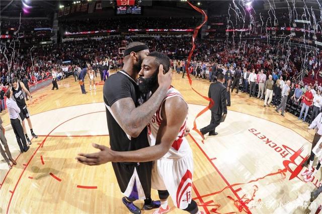 皇马本泽马关键时刻进球锁定胜利（本泽马绝杀助皇马锁定胜局）